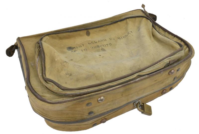 WorldWarCollectibles | USAAF WW2 Named B-4 Flight Bag