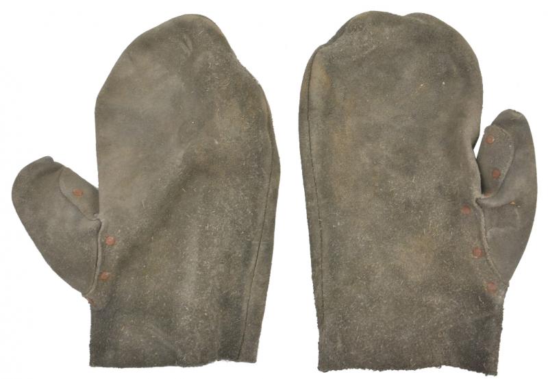 German WH Barrel Gloves