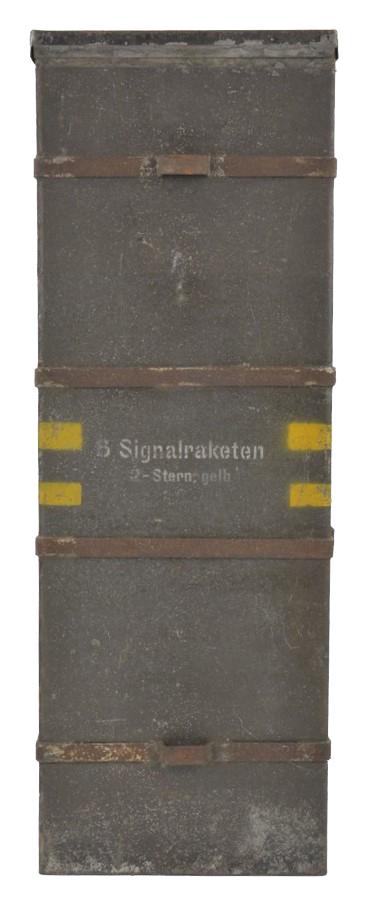 German WH Carrying Case 'Signalraketen'
