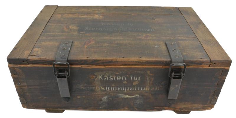 German KM Flare Gun Ammunition Box