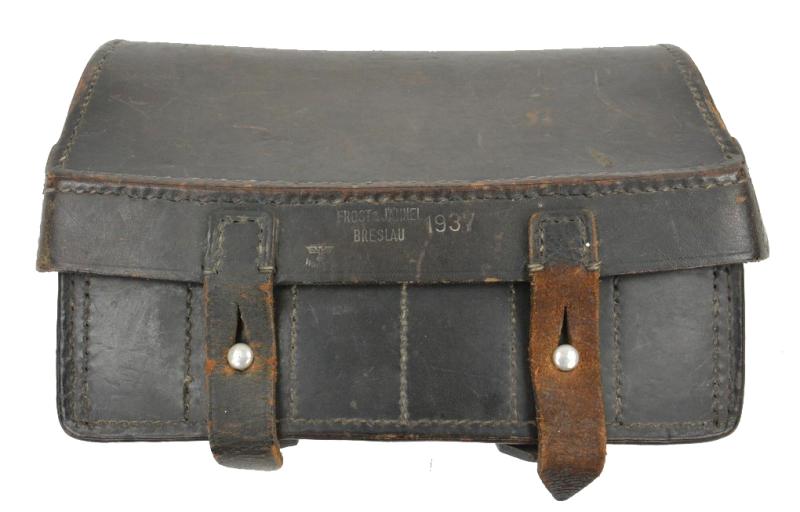 WorldWarCollectibles  German WH Flare Gun Pouch 1937