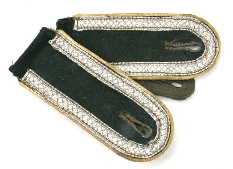German WH NCO Shoulderboard set