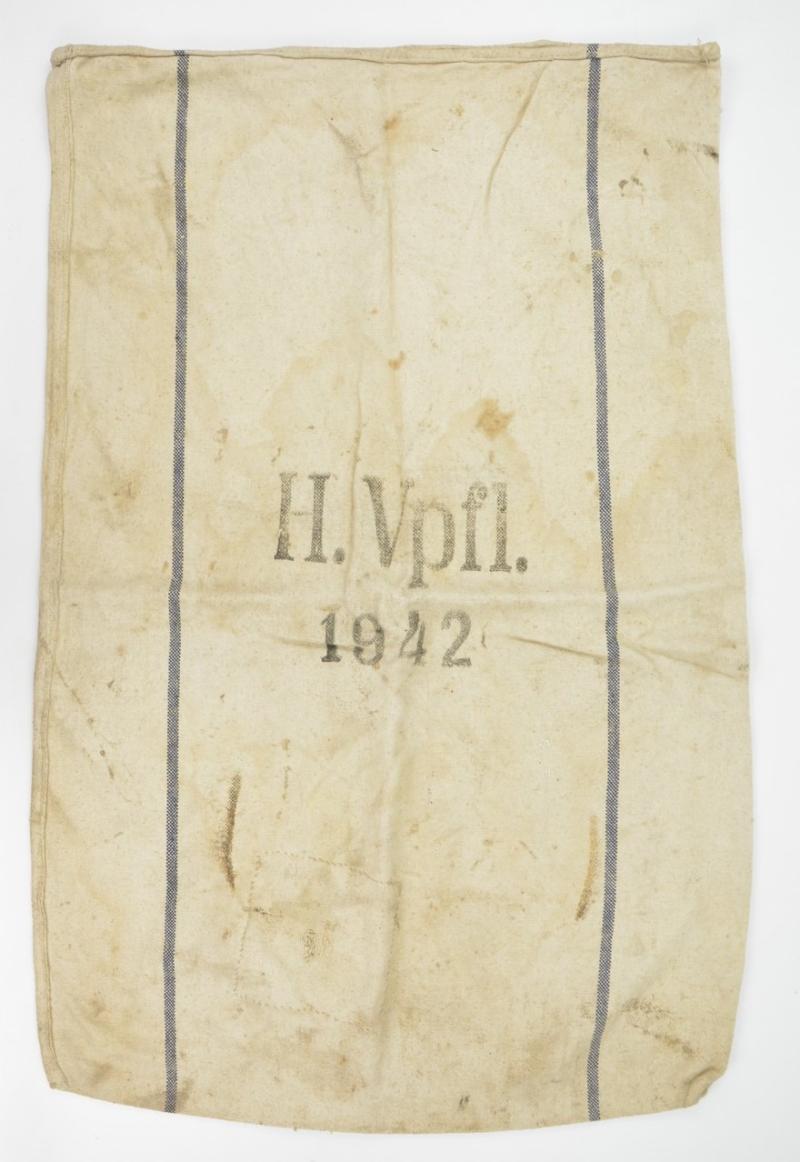 German WH Hvpl Bag 1942