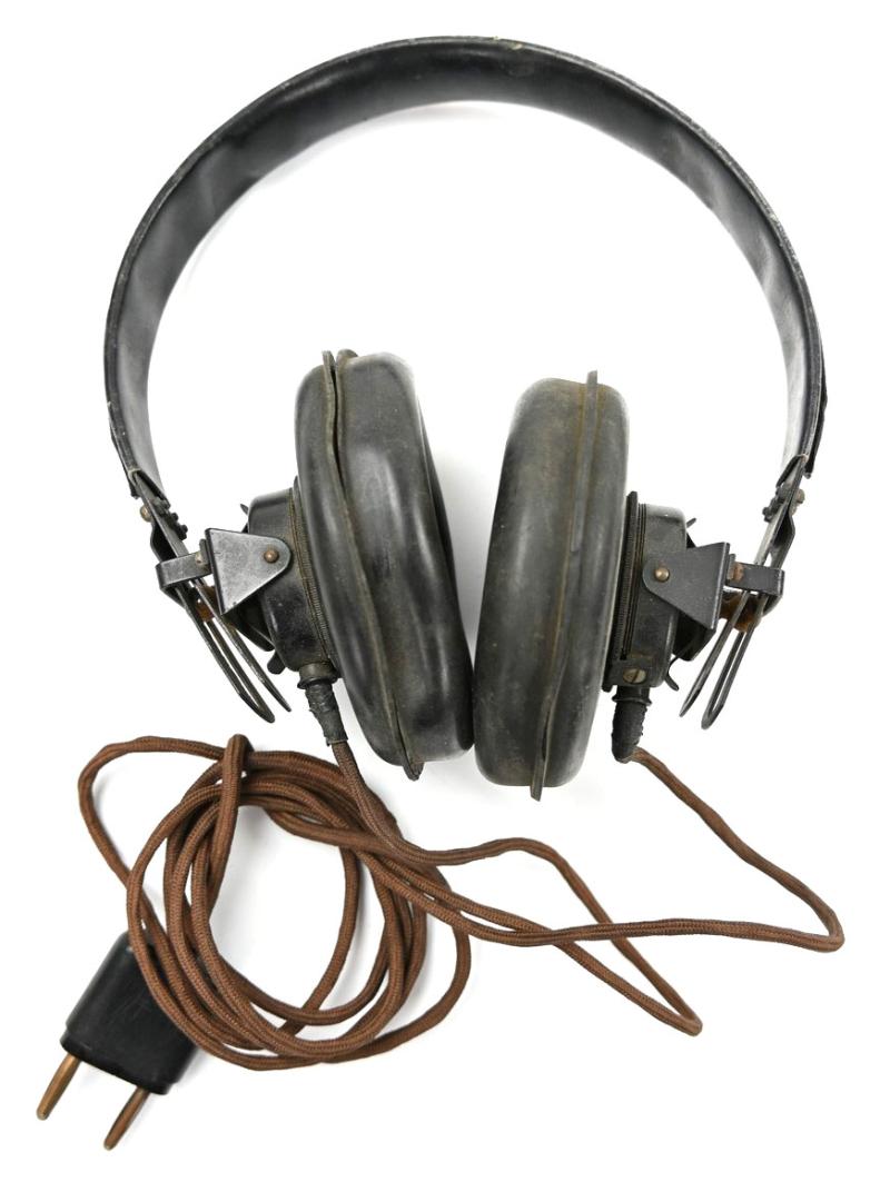 German WH Panzer Headphone 'Dfh.b'