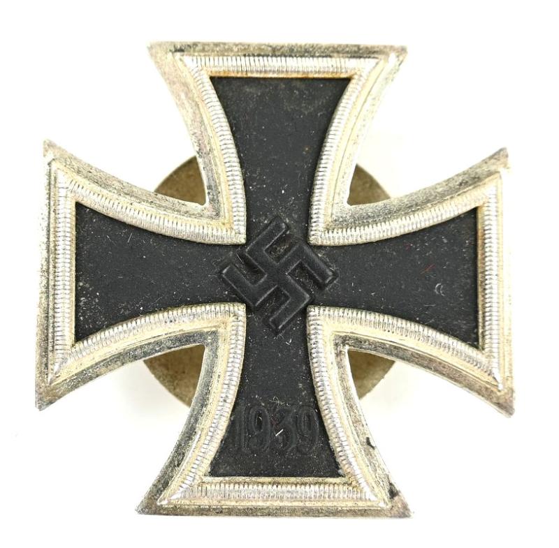 German WW2 Iron Cross 1st Class Screwback Version (L/52)