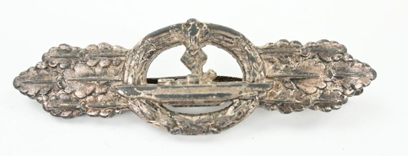 German KM U-Boat Front Clasp in Silver