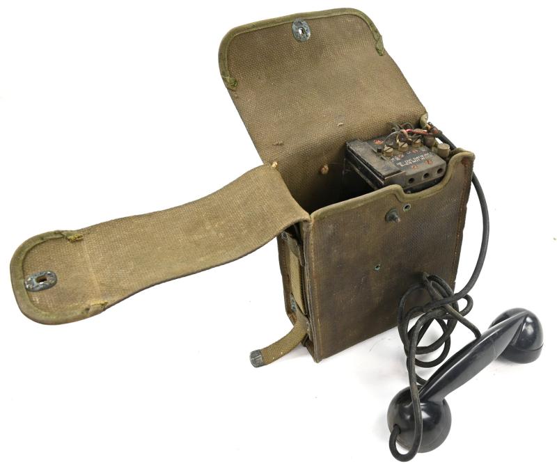 US WW2 Signal Corps Field Radio EE-8