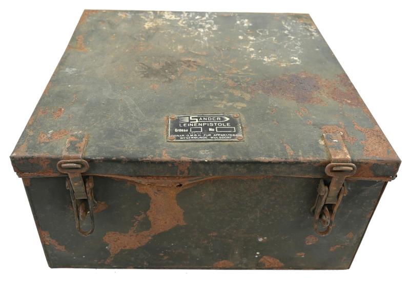 German KM Sander Line Pistol Equipment Box