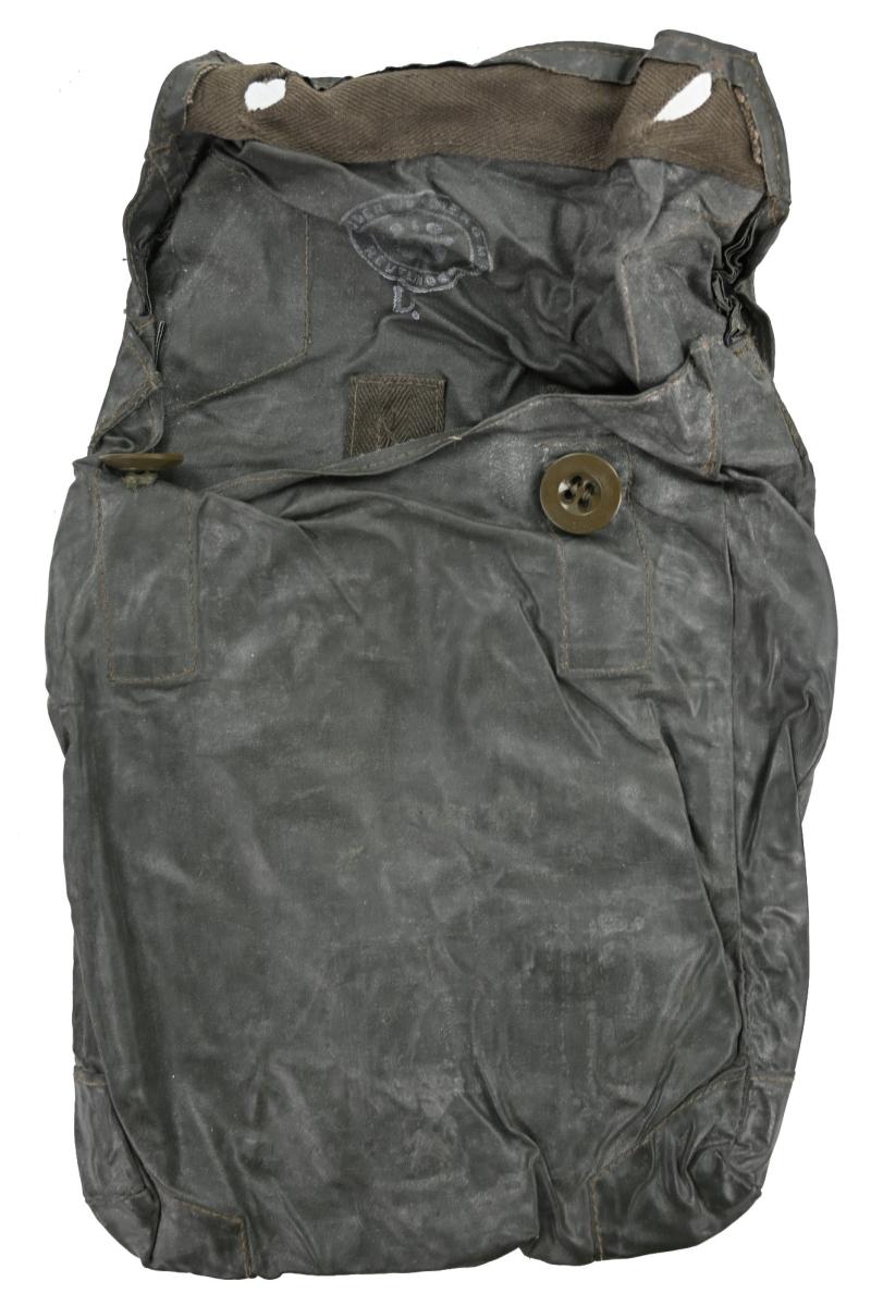 German WH M31 Gascape Pouch