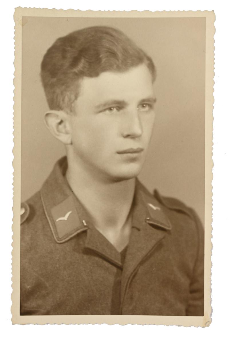 WorldWarCollectibles German LW Portrait Picture