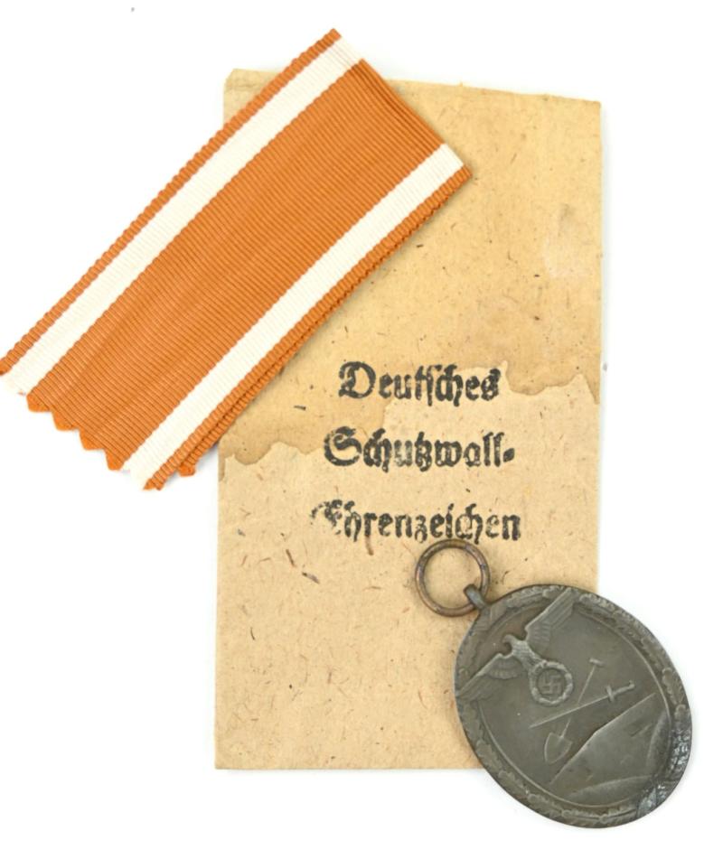 German WH Westwall Medal with pouch