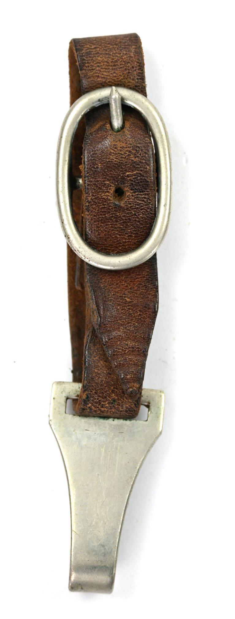 German SA M-1933 Dagger Hanger
