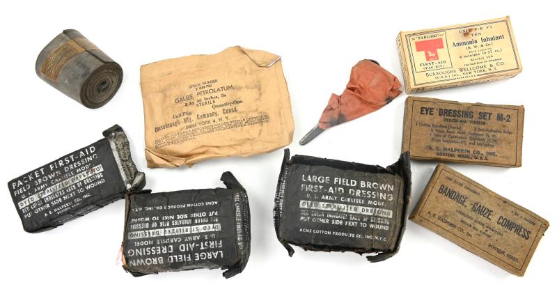 US WW2 Medical Equipment Set