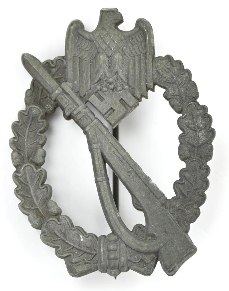 German Infantry Assault Badge in SIlver 'W.Hobacher'