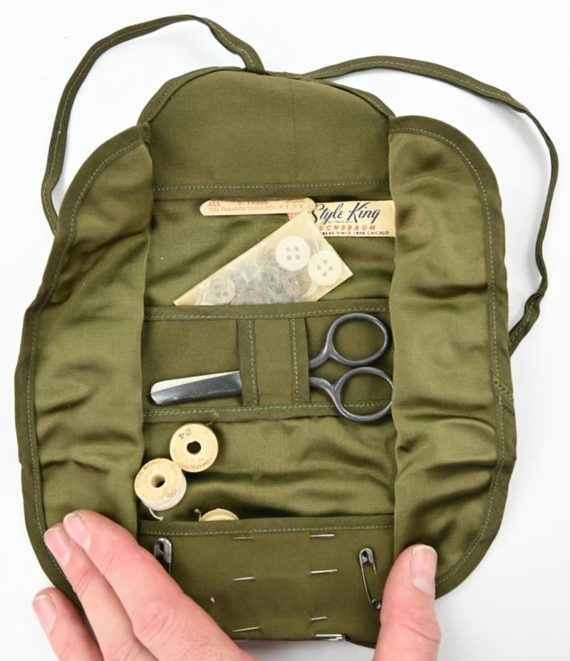 US WW2 EM Sewing Kit
