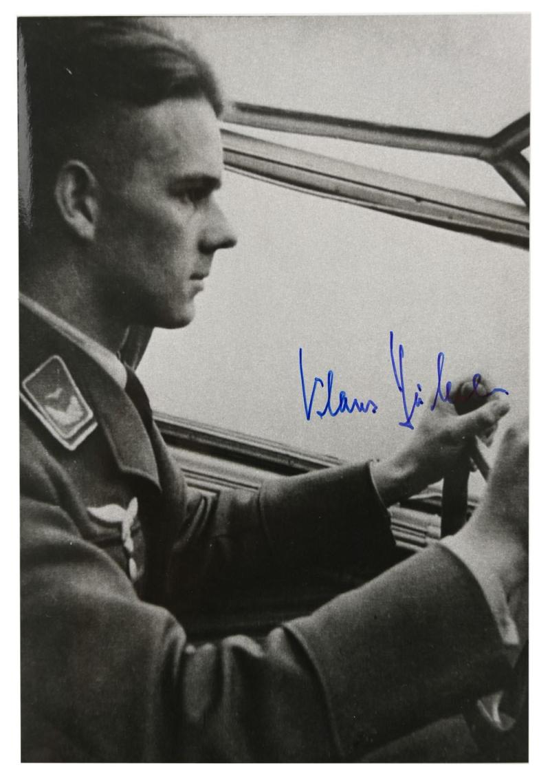 Signature of Luftwaffe KC Recipient 'Klaus Häberlen'