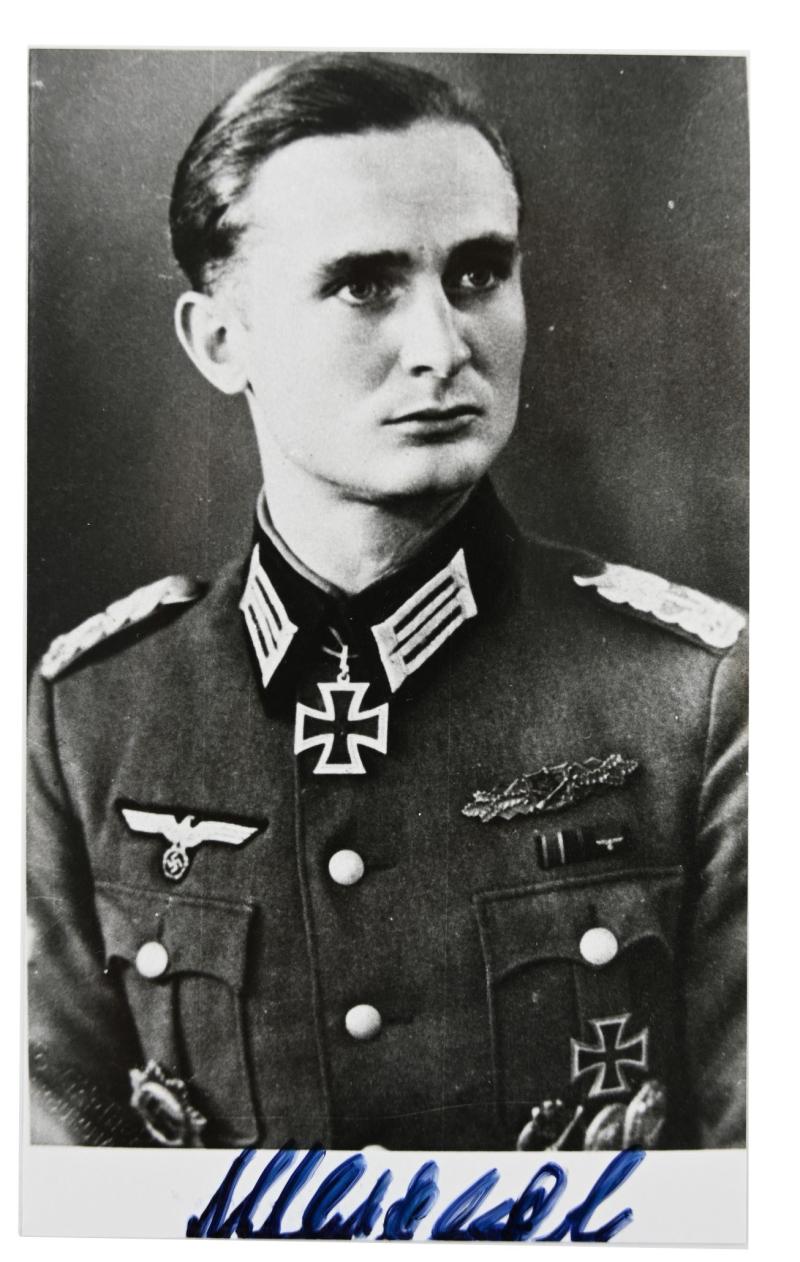 Signature of Wehrmacht Heer KC Recipient 'Joachim Menzel'