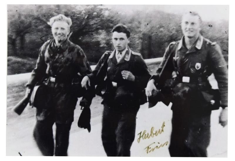 Signature of Luftwaffe Fallschirmjager KC Recipient 'Herbert Fries'