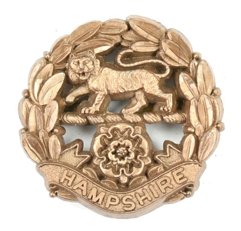 British WW2 Economic Cap Badge 'The Hampshire Regiment'