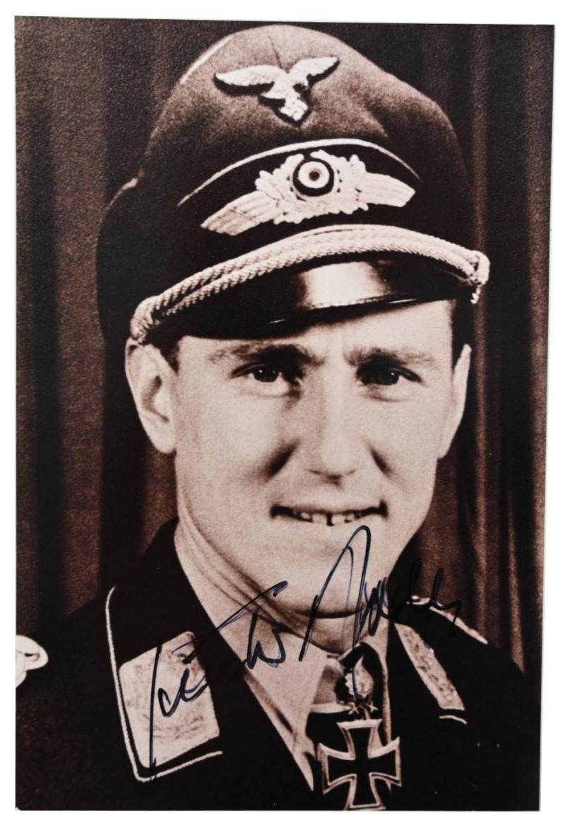 Signature of Luftwaffe KC-OLC&S Recipient 'Günther Rall'