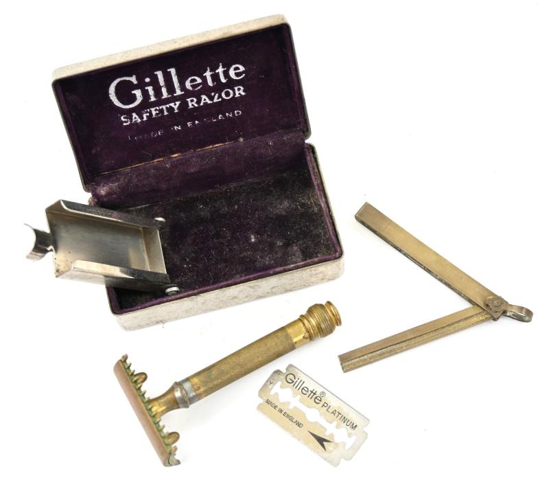 British WW2 Gillette Razor Set