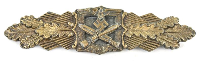 German Close Combat Clasp in Bronze 'C.E. Juncker'