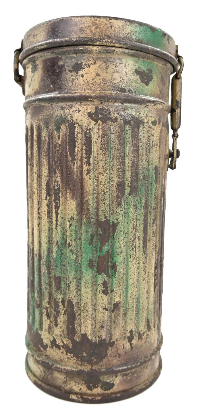 German WH M31 Camo Gasmask Cannister