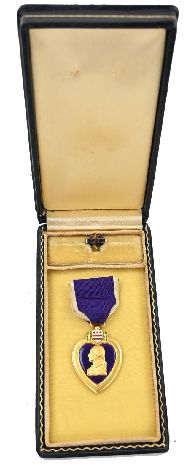 US WW2 Purple Heart Medal in Case
