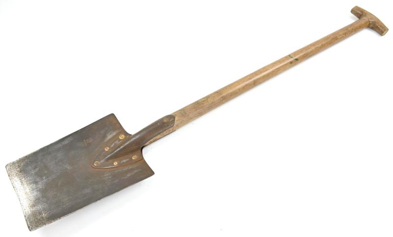 German RAD Ideal Shovel