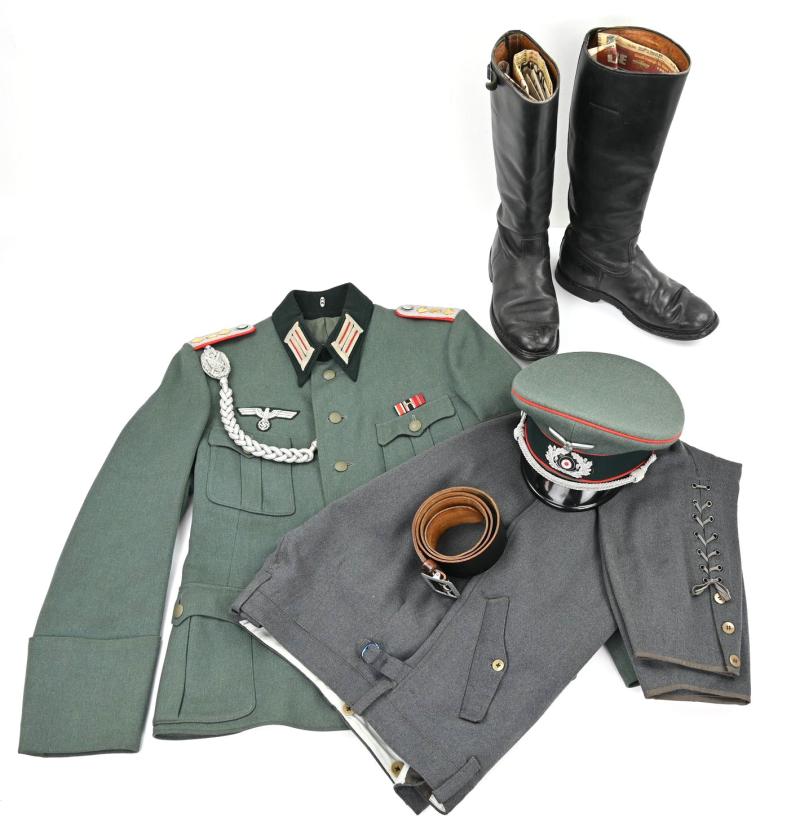 German WH Officer's Uniform Artillery