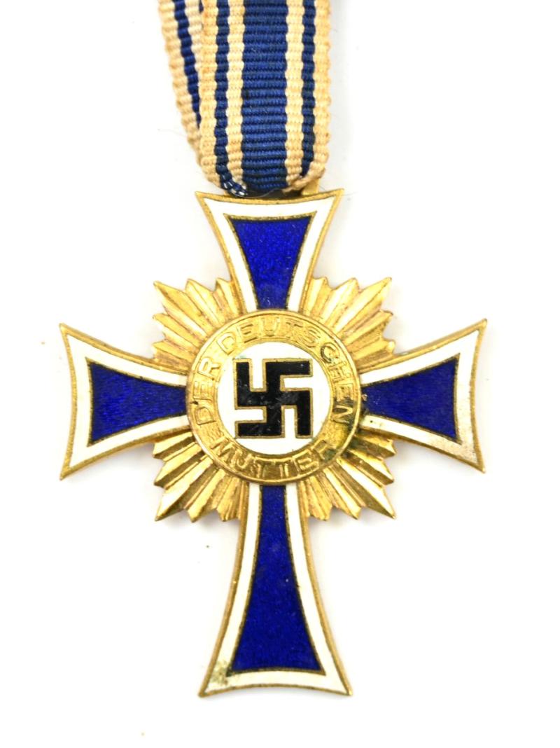 German Mother's Cross in Gold