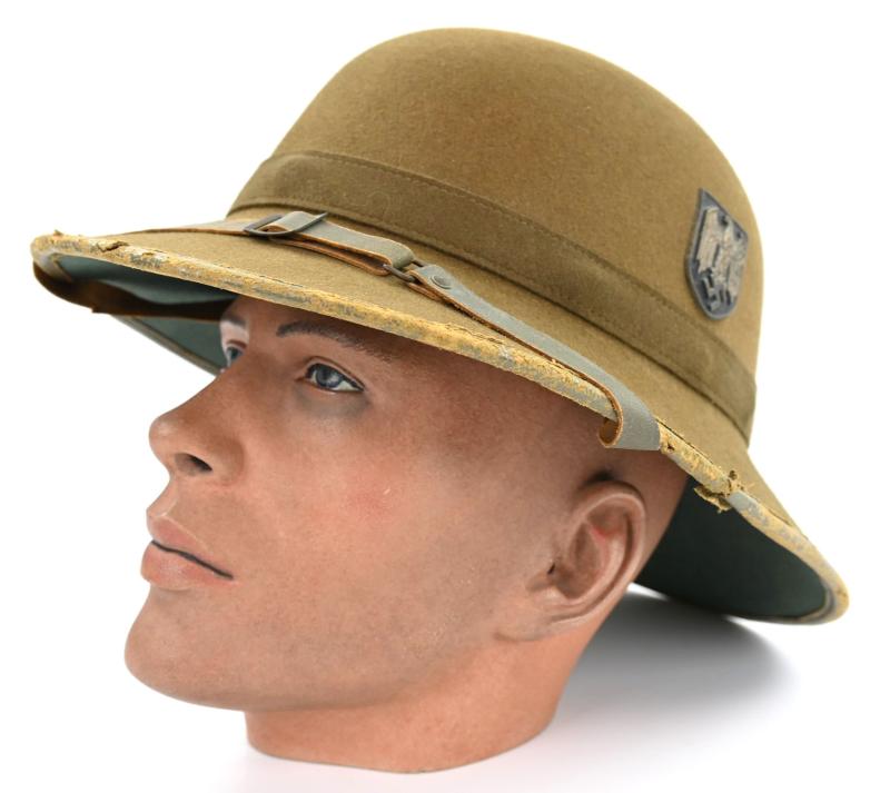 German WH Tropical Pith Helmet