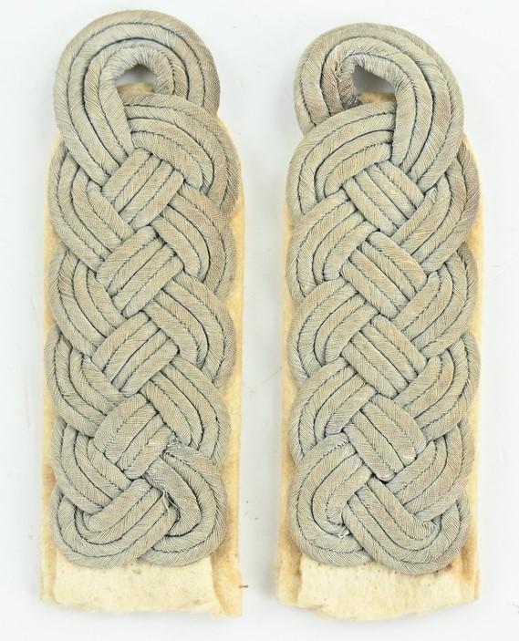 German WH Officer's Shoulderboards Infantry