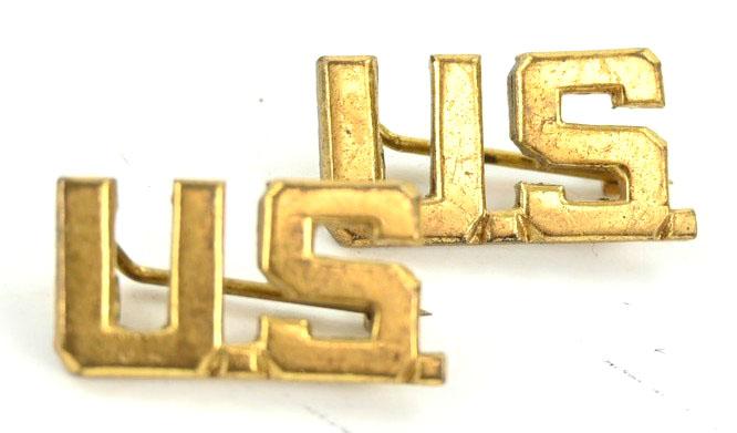 US WW2 Officer's Insignia 'U.S.' British Made