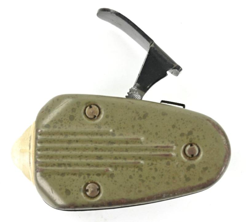 Dutch WW2 Iconic Flashlight 'Knijpcat' type 7424-03