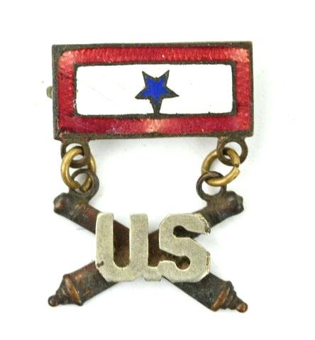 US WW2 Blue star Son-in-Service Artillery Pin