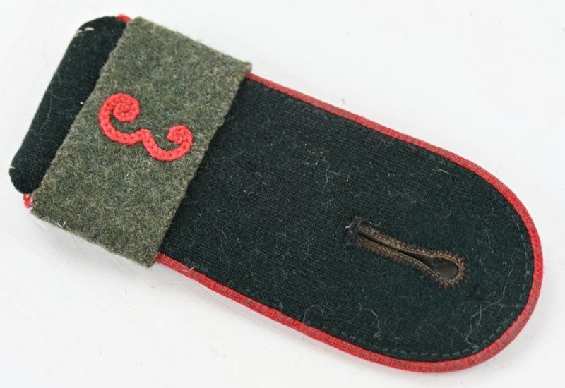 German WH EM Single Shoulderboard Artillery Rgt. 3