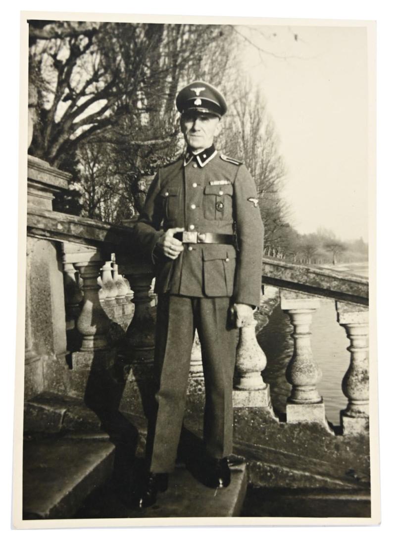 German Waffen-SS Picture SS-Unterscharführer