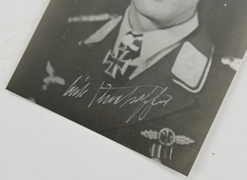 Signature of Luftwaffe KC-OLC & S Recipient 'Erich Rudorffer'