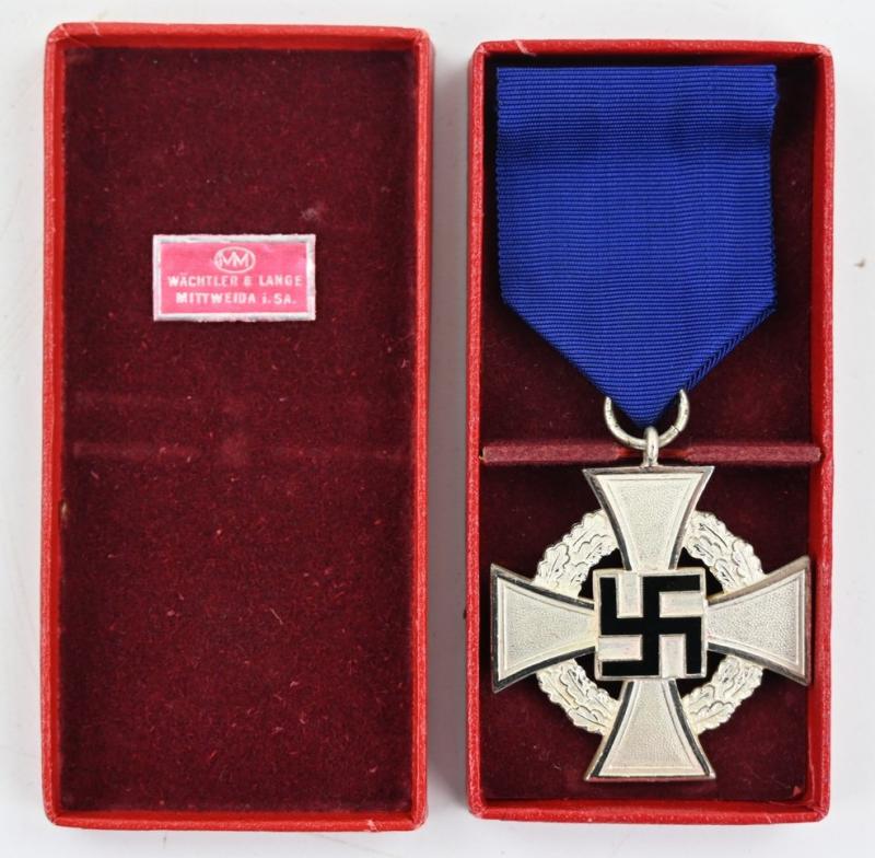German 25 Years Faithful Service Medal in box