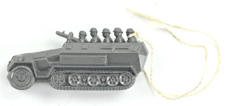 German WHW Plastic Figure 'SDKFZ 251'