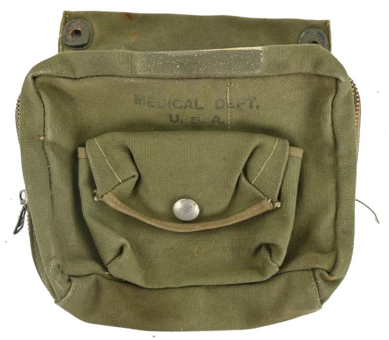 USAAF WW2 Medical Department FIrst Aid Pouch with Red Cross marking