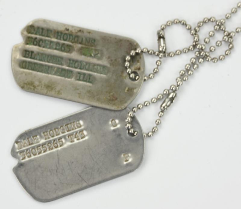 US WW2 Dog-Tag Set 'Dale Hodgins' 704th SIgnal AW Company