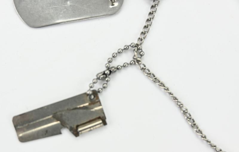 US WW2 Dog-Tag Set 'Lawrence E. Sauerbreit'