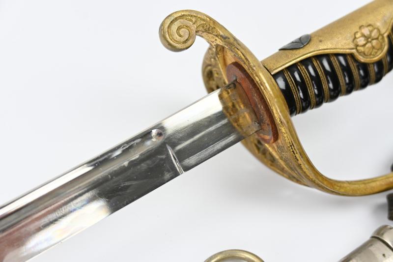 Imperial Japanese WW2 Infantry Officer Sword Type 19 Kyu-Gunto