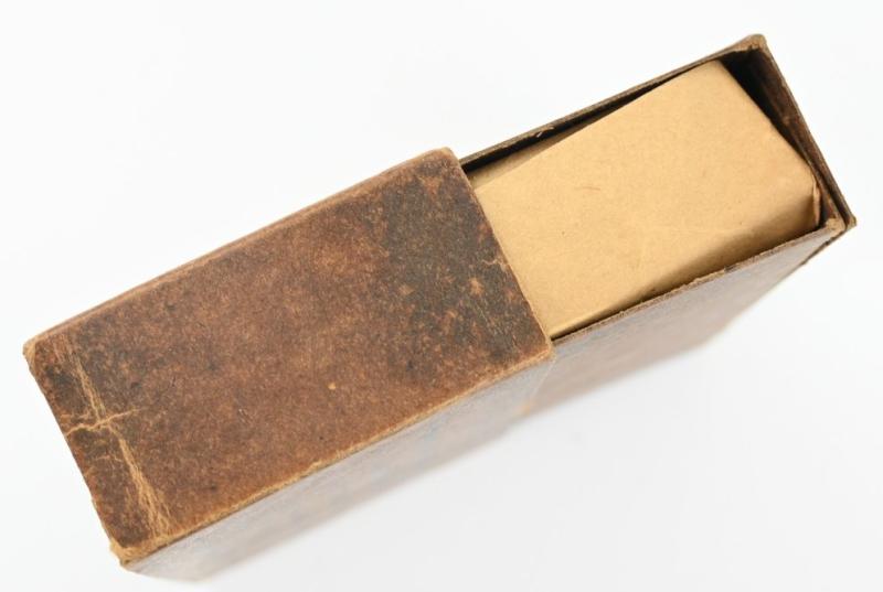 US WW2 M-1924 First Aid Pouch with First Aid Dressing