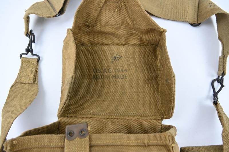 US WW2 M1 General Purpose Bag British Made