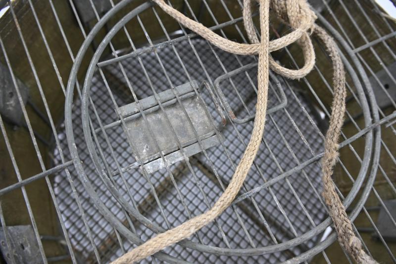 US WW2 Signal Corps PG-100/CR Bird Container