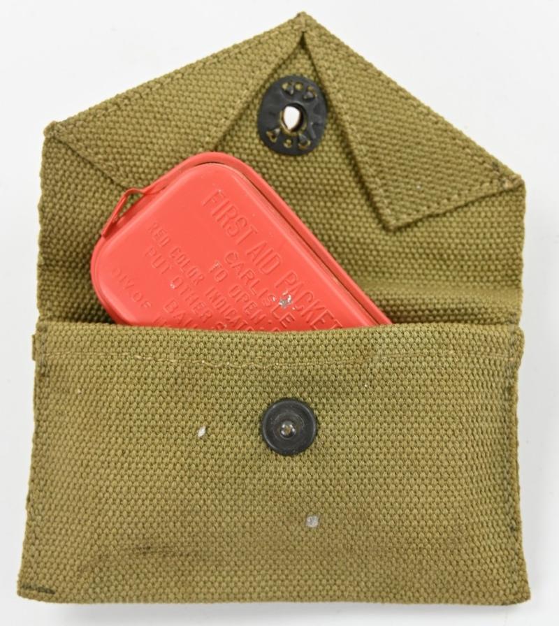 US WW2 M-1924 First Aid Pouch with First Aid Kit