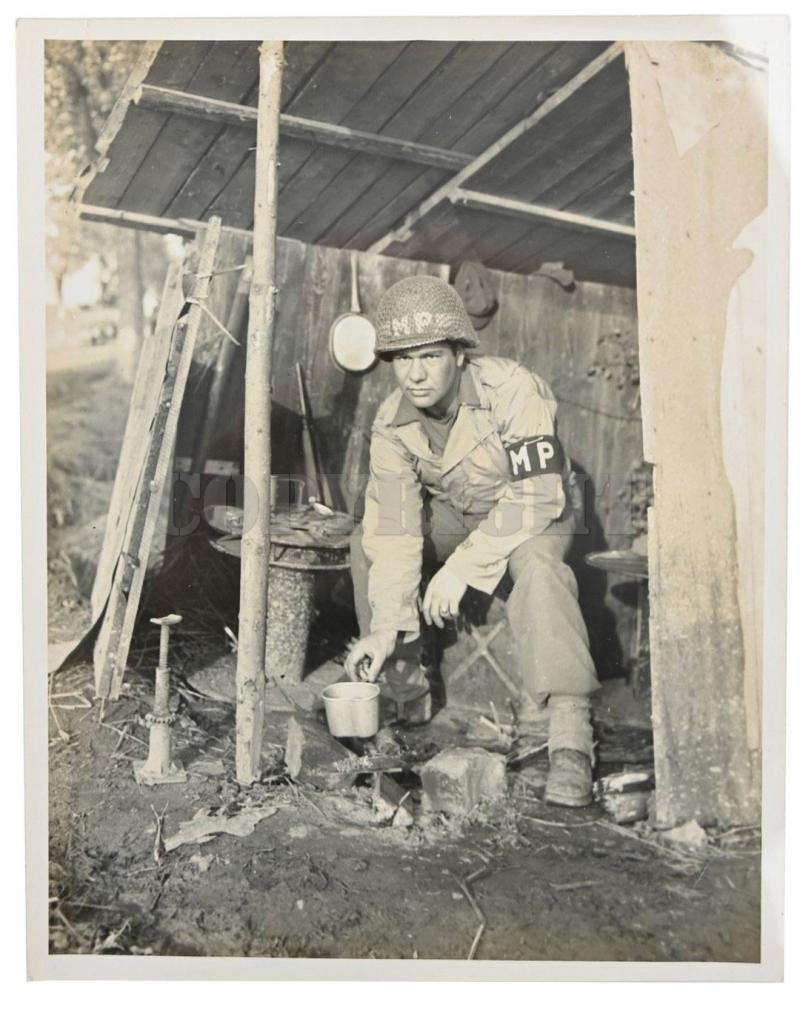 US WW2 Military Police Press Photo